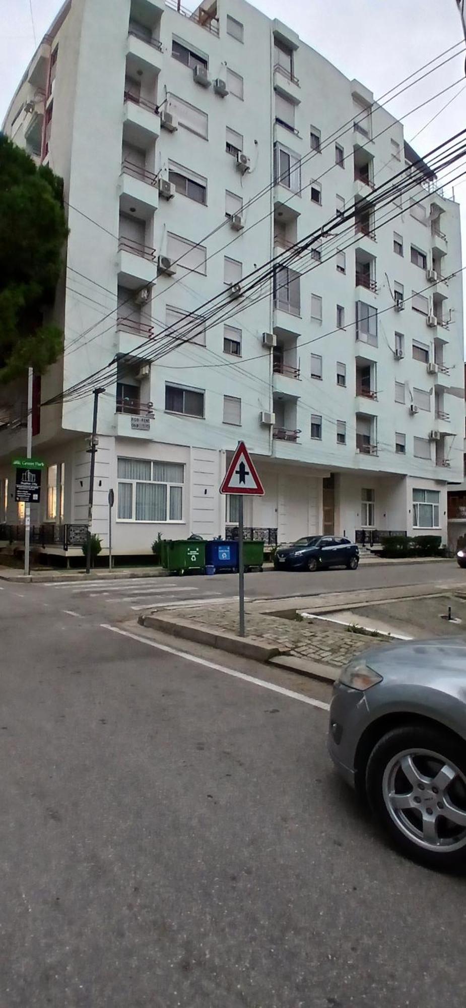 Giorgio's Apartmant On The Sea Durrës